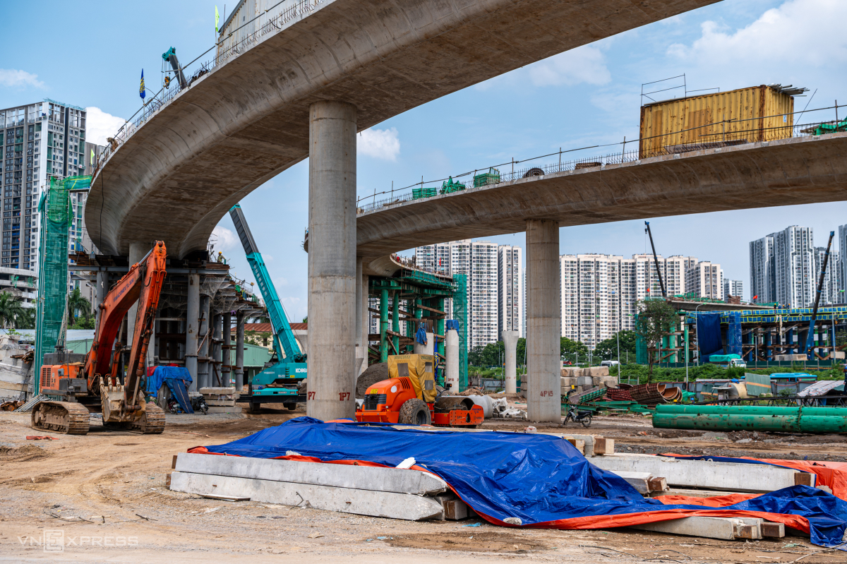TOÀN CẢNH TIẾN ĐỘ VÀNH ĐAI 3,5 HÀ NỘI: NHIỀU ĐOẠN ĐÃ HÌNH THÀNH, MỘT SỐ KHU VỰC VẪN CHỜ VỐN VÀ MẶT BẰNG 12052611